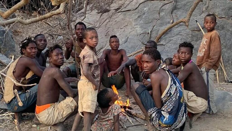hadza (1)